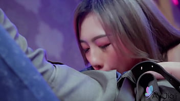 Gadis Seksi China Lin Siyu Ngesot Dan Dikentut Dengan Beringas