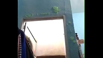 Gadis Indonesia Mandi Telanjang Di Depan Webcam