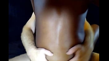 Sesi Panas Di Kat’s Playhouse: Tontin Aku Dihajar Ganas Oleh Cowok Kulit Putih Di Grup Chat Langsung Untuk Penonton, Gadis Hitam Dan Lelaki Bule Beraksi