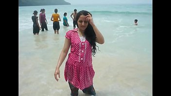 Video Gadis Desi Menampilkan Semuanya Tanpa Ditutupi