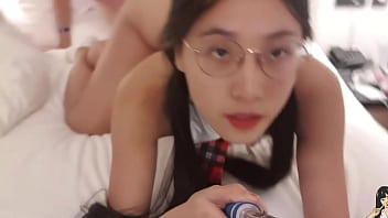 Liu Yue, Gadis Asia Seksi, Merasakan Kenikmatan Dengan Pria Berukuran Besar