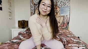 Gadis Cina Imut Ini Sangat Senang Bikin Video Masturbasi Untuk Kami