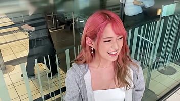 Gadis Karyawan Toko Pakaian Seksi Yang Tak Bisa Lepas Dari Kontol, Ngesek Langsung Dengan Jalang Sange