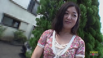 Pria Bertangkai Kecil Ngesot Memuaskan Wanita Asia Dewasa Yang Sangat Liar Dan Haus Seks