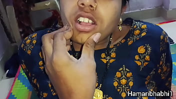 Desi Bhabhi Ki Garmagaram Chudai Ghar Mein Pati Ke Bahar Hote Hi