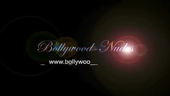 Gerakan Menggoda Dari Penari India Yang Erotis Dan Memikat