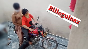 Goyang Hot Di Atas Motor, Suara Erang Teman Bikin Teler