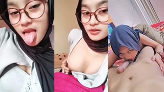 Mahasiswi Berhijab Cantik Yang Doyan Jilatin Kontol