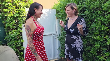 Adeline Lafouine, Pacarku Yang Genit, Menggodaku Dengan Permainan Anal Tongkat Cina Yang Panas