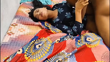 Gadis India Digilir Keras Oleh Teman Ayahnya Dengan Suara Hindi Yang Jelas