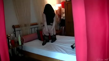 Gadis Seksi Paksa Tetangga Pengintai Jadi Budak Nafsu