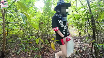 สาวไทยใจกล้าโชว์หีสวยเด็ดริมถนนท่ามกลางท้องทุ่ง