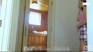 Kakak Tiriku Lana Rhoades Mengintipku Dengan Nafsu Yang Membara