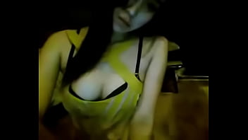 Gadis Indonesia Menggairahkan Tampil Di Kamera Dengan Aksi Panas