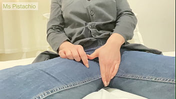 Adik Tiri Arab Berkerudung Yang Menggairahkan Lagi Asyik Memuaskan Diri