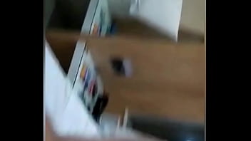 Gadis Remaja Rusia Mungil Ditusuk Habis-habisan Oleh Kontol Raksasa