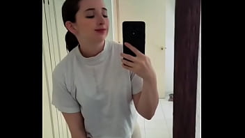 Sudah Sampai Mana Hari Selasamu? Aku Di Sini Kelaparan Dan Siap Melahapmu