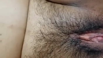 Puki Desiku Yang Montok Dan Bengkak