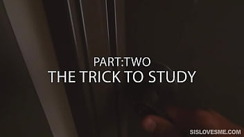 Berantem Dan Berdosa Bersama Layla London, Adik Tiriku Yang Seksi