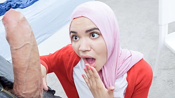 Langkah Nakal Hijab Stepsister Demi Modal Goyang Dari Kakak Tirinya