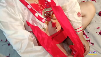 Istri Nakal Desi Dalam Gaun Merah Putih, Nafsu Menggebu Dalam Rekaman Audio Seks Hindi Rumahan