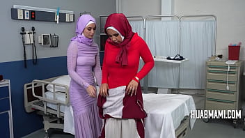 Dokter Bule Nakal Suntik Sperma Panas Ke Memek Istri Arab Yang Haus Dihamili Saat Periksa Kesuburan
