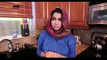 Arab Muslim Tersesat Dihardiki Pria Ganas Dalam Video Panas