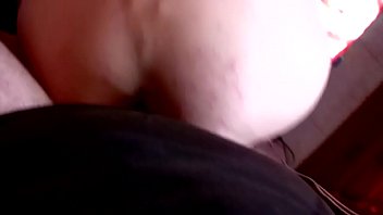 Evi Menggila-gilakan Kekasihnya Tanpa Sadar Ada Yang Mengintip Aksi Panas Mereka