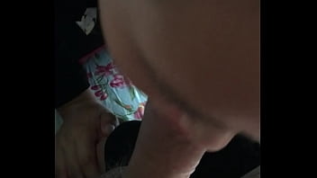 Istri Tionghoa Cantik Tampil Wajah, Diberi Blowjob Sampai Ejakulasi Di Mulut