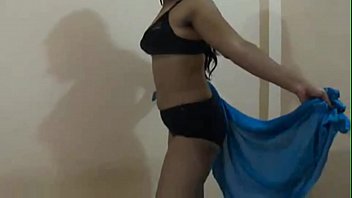 Istri Desi Dan Suami Bercinta Sambil Dipermainkan Lelaki Lain