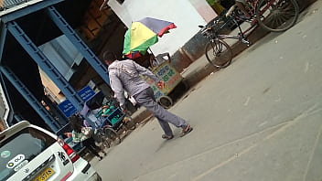 Gadis Desi Yang Menggoda