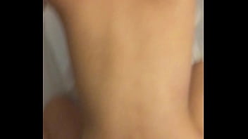 Gadis Tionghoa Mengaduh Dan Mengerang Penuh Nafsu