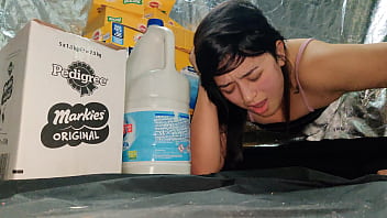 Ibu Tiri Terjebak Minta Tolong Dan Akhirnya Nikmati Orgasme Anal Yang Menggila