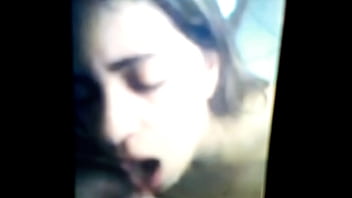 Mantan Pacarku Yang Mesum Melahap Cairan Panas Di Mulutnya