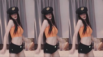 Em Gái Trung Hoa Tóc Bay Phấn Khích Uốn éo Thân Hình Nóng Bỏng