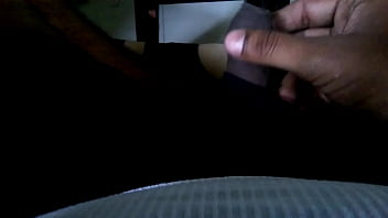 Pria India Berotot Dengan Kontol Besar