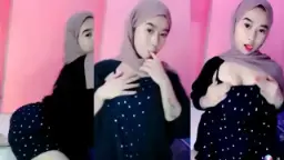 Gadis Berhijab Meremas Payudara Montoknya