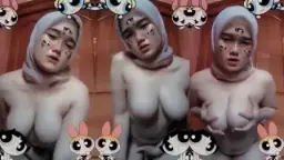 Remas Penuh Payudara Rayud Berhijab