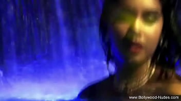 Gadis India Cantik Dan Memukau Yang Bikin Nafsu Bergolak