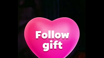 Bibi India Menggoyang Tubuh Panas Sambil Membuka Bajunya Hingga Payudaranya Terlihat.