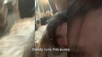 Bulan Sejarah Kulit Hitam: Gadis Emo Putih Mengerang Liar Dukung Black Lives Matter