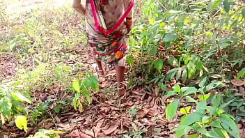 Malam Natal Paling Hot, Bercinta Liar Di Hutan Dengan Desi Radhika