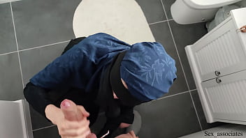 Pembantu Rumah Tangga Arab Merengek Minta Dikentutin