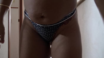 Gadis Arab Seksi Di Pinggiran Kota Marseille