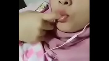 Panggilan Mesum Dengan Cewek Berjilbab Yang Menggoda