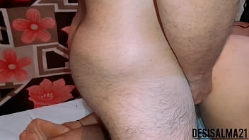 Gadis Remaja India Ngesot Keras Dengan Suara Erangan Hindi Yang Menggairahkan