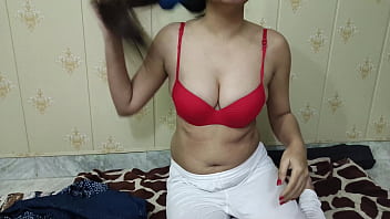 बड़े सोतेले भाई ने अपनी सोतेली बहन को छोड़ दिया, हिंदी ऑडियो में गर्म माहौल