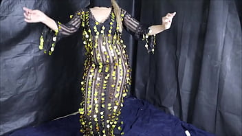 Menari-nari Untuk Kekasihku Agar Dia Mau Menggenjot Memekku