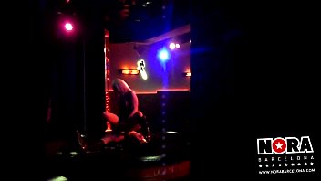 Pertunjukan Porno Penghancuran Hidup Yang Menggairahkan