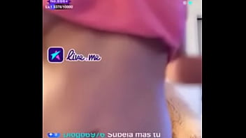 Menari Menggoda Di Live Show